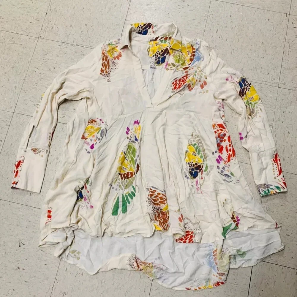 FREE PEOPLE Field Of Butterflies Tunic Top Size Medium Boho Chic Hi-Low - Picture 7 of 13